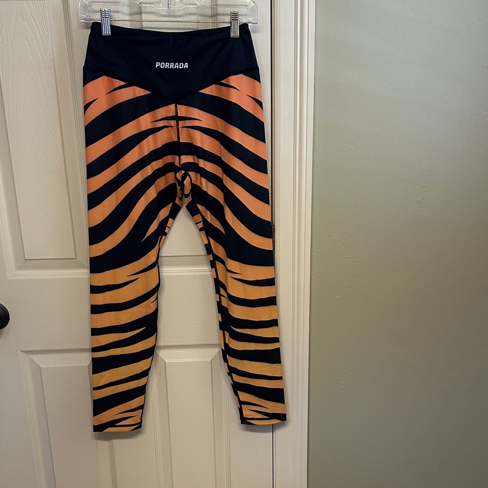 Porrada Tiger Stripe Leggings